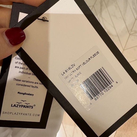 Lazyypants Niki Ultra Soft Velour Fleece Sweatsuit - Picture 7 of 9